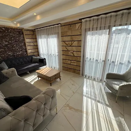 Deniz Apartment Kusadasi